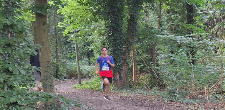 Valéry Malvoisin Triomphe sur le 3000m au Cross de Jurbise